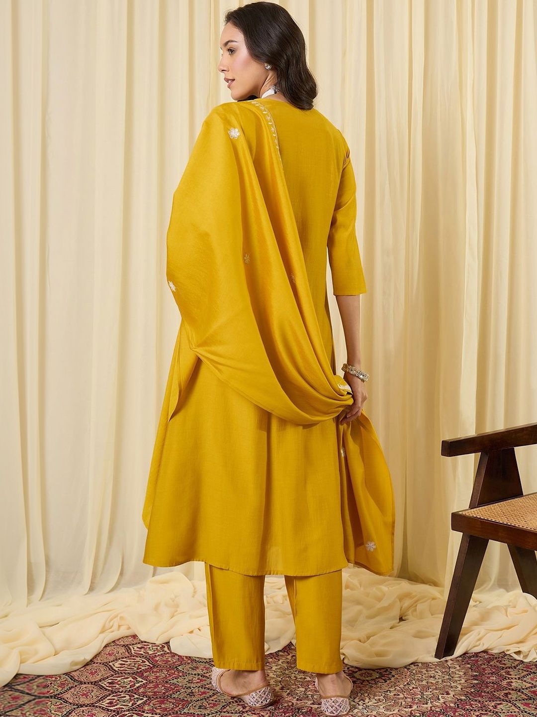 Women Ethnic Motifs Embroidered Empire Thread Work Kurta with Trousers & With Dupatta