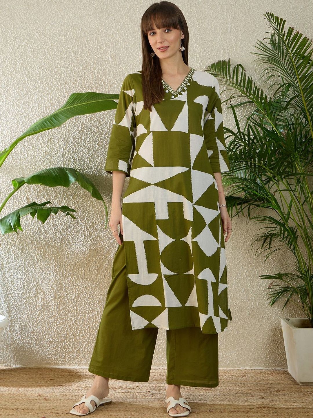 Women Printed Regular Beads and Stones Pure Cotton Kurta with Palazzos