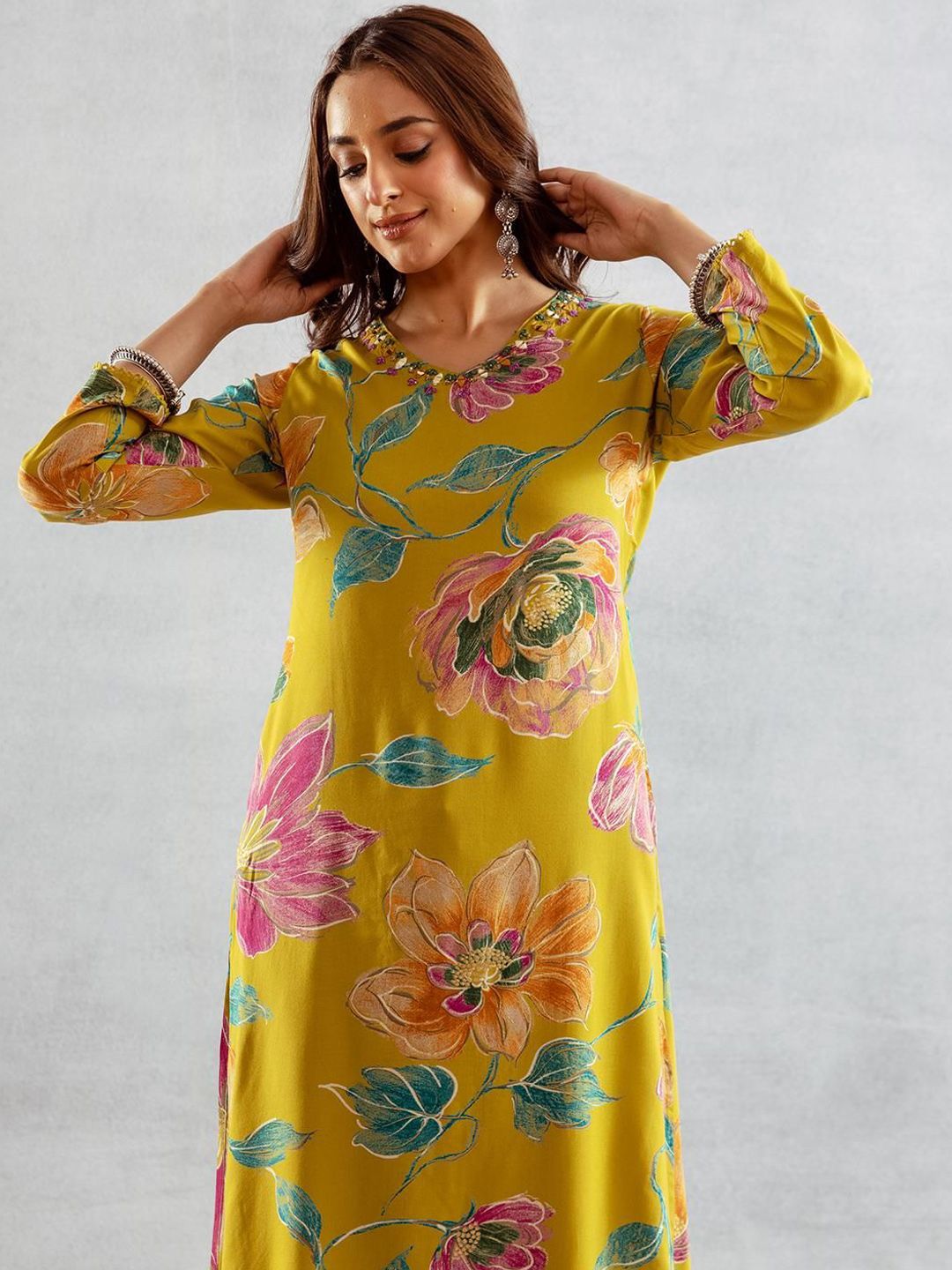 Dhiyona IS Women's Floral Printed V-Neck Kurta With Palazzo