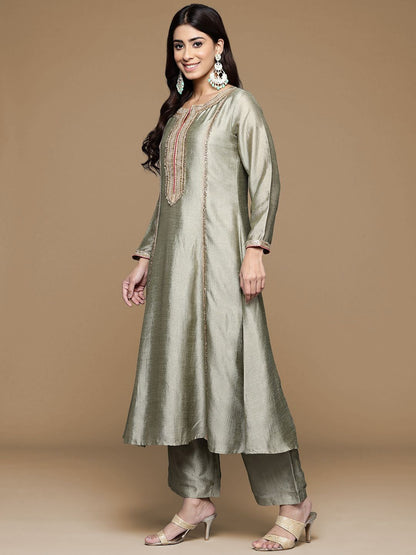 Dhiyona PD Women Women Embroidered Straight Kurta & Trouser With Dupatta