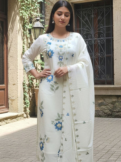 Women Pure Cotton Floral Embroidered Kurta Set With Trousers & Dupatta
