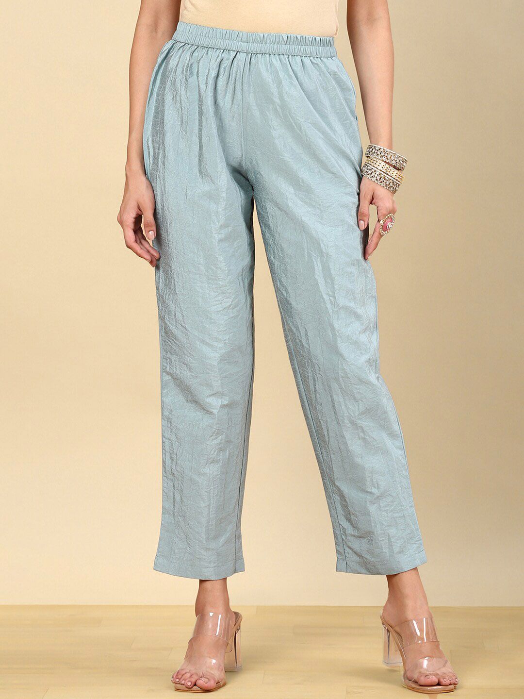 Dhiyona SO Women's Floral Printed Regular Beads and Stones Kurta with Trouser