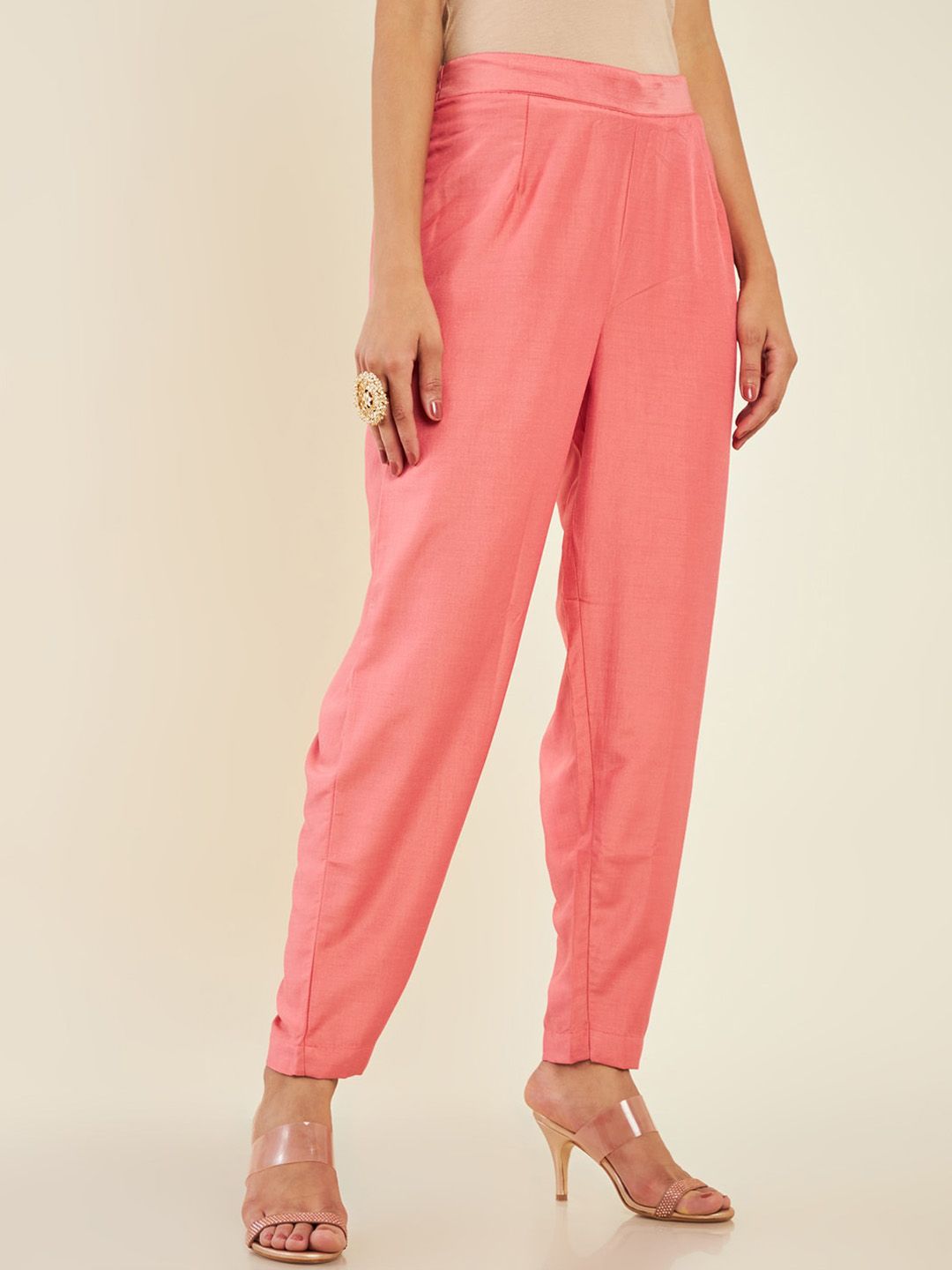 Dhiyona SO Women's Floral Embroidered Beads and Stones Kurta with Trousers