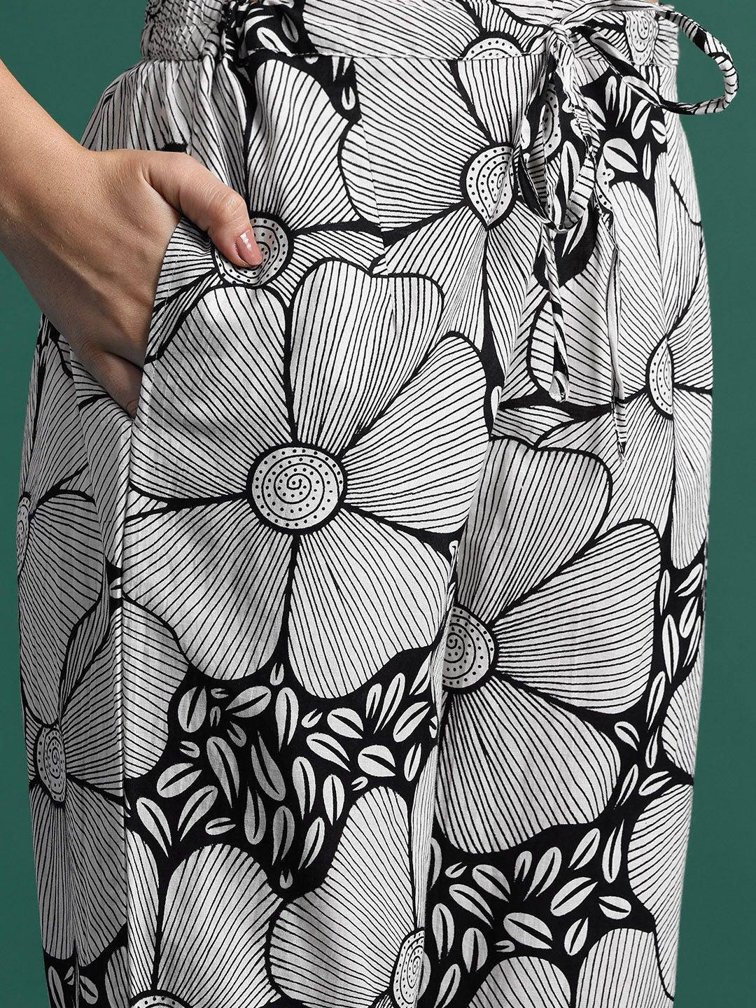 Dhiyona IE Women Printed Mirror Work Pure Cotton Kurta With Trousers & Dupatta