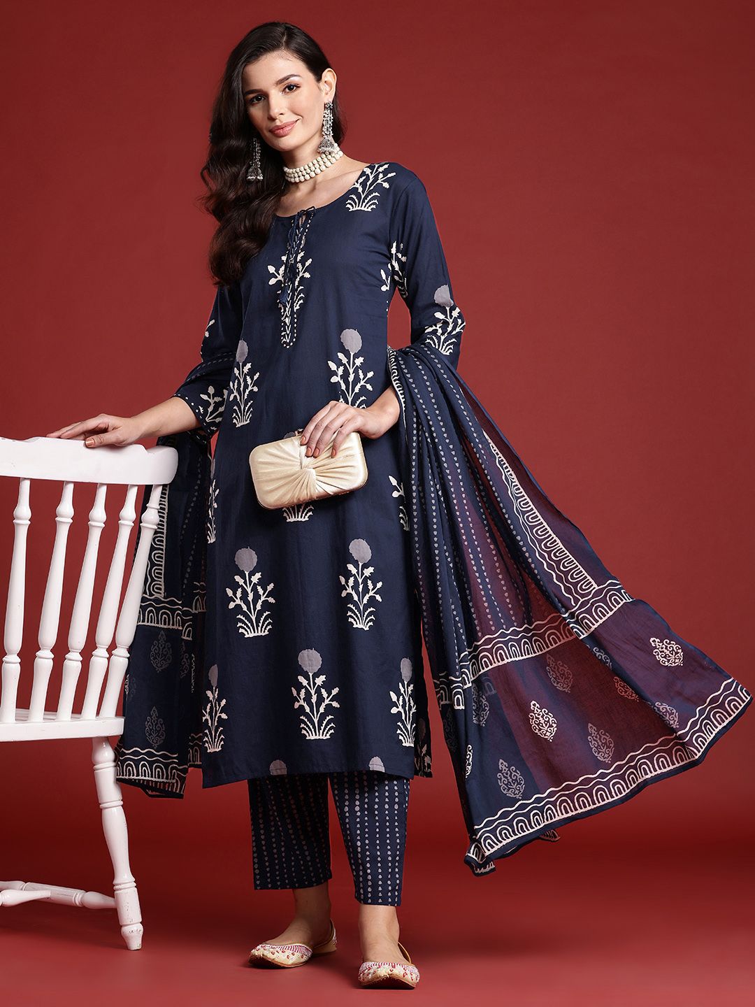 Floral Printed Sequinned Pure Cotton Kurta With Trousers & Dupatta