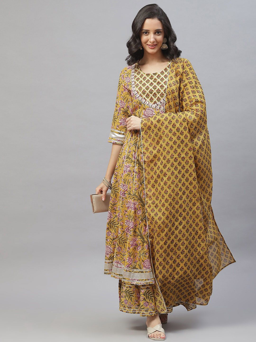 Dhiyona KL Floral Printed Regular Gotta Patti Pure Cotton Kurta with Palazzos & Dupatta