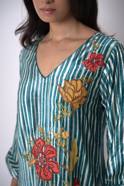 Women's Peacock Blue and Off White Silk Velvet Salwar Suit
