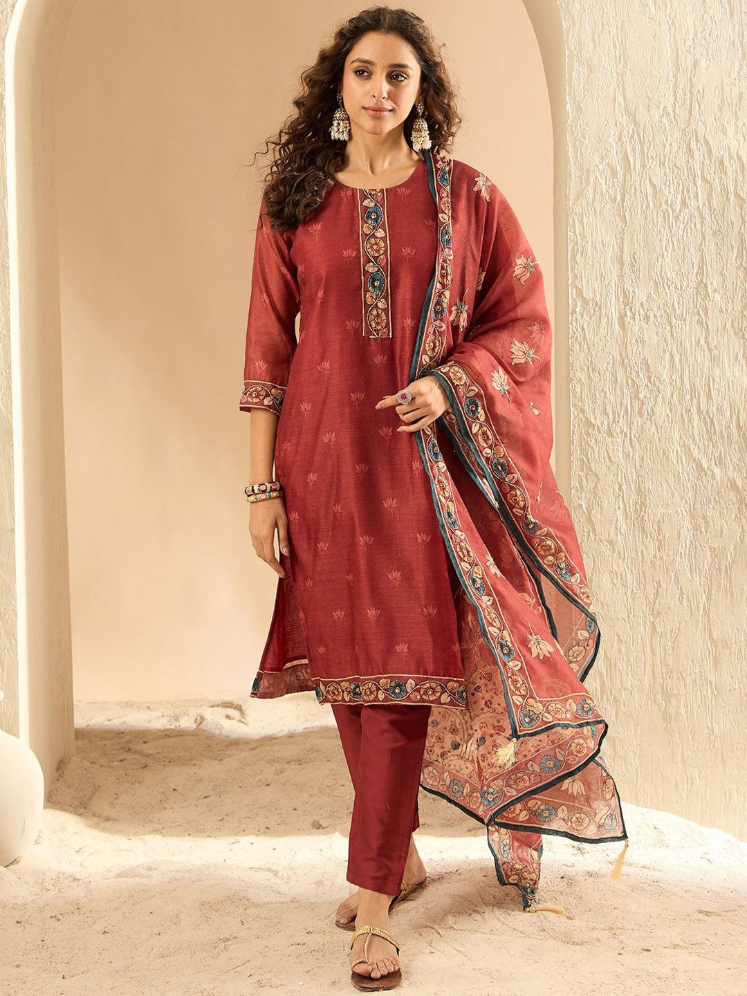 Dhiyona IE Women Embroidered Regular Thread Work Chanderi Silk Kurta Trousers Dupatta