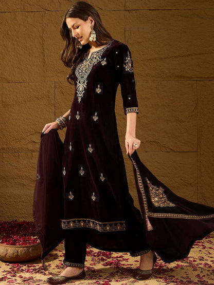 Dhiyona PD Women Floral Embroidered Velvet Straight Kurta & Trousers With Dupatta