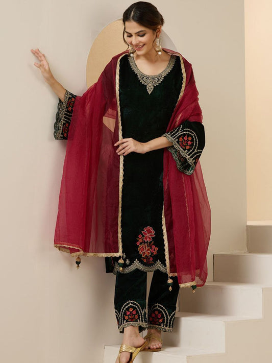 Dhiyona IS Women's Women Floral Embroidered Regular Thread Work Velvet Kurta with Trousers & With Dupatta