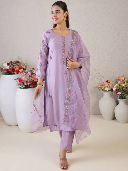 Women Floral Embroidered Kurta with Trousers & Dupatta