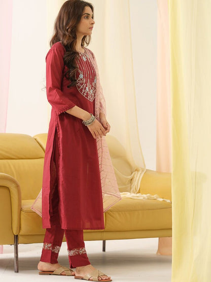 Dhiyona SN Women's Embroidered Round Neck Straight Beads and Stones Kurta With Trouser & Dupatta