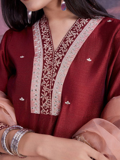 Dhiyona PD Women Embroidered Kurta With Trousers & Dupatta
