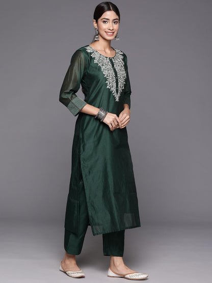 Dhiyona VA Women'sFloral Embroidered Regular Chanderi Silk Zari Kurta with Trousers & Dupatta