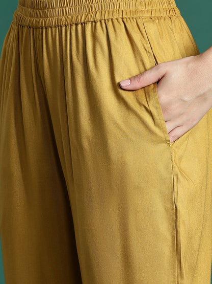 Dhiyona SN Women's Solid Regular Kurta with Trousers