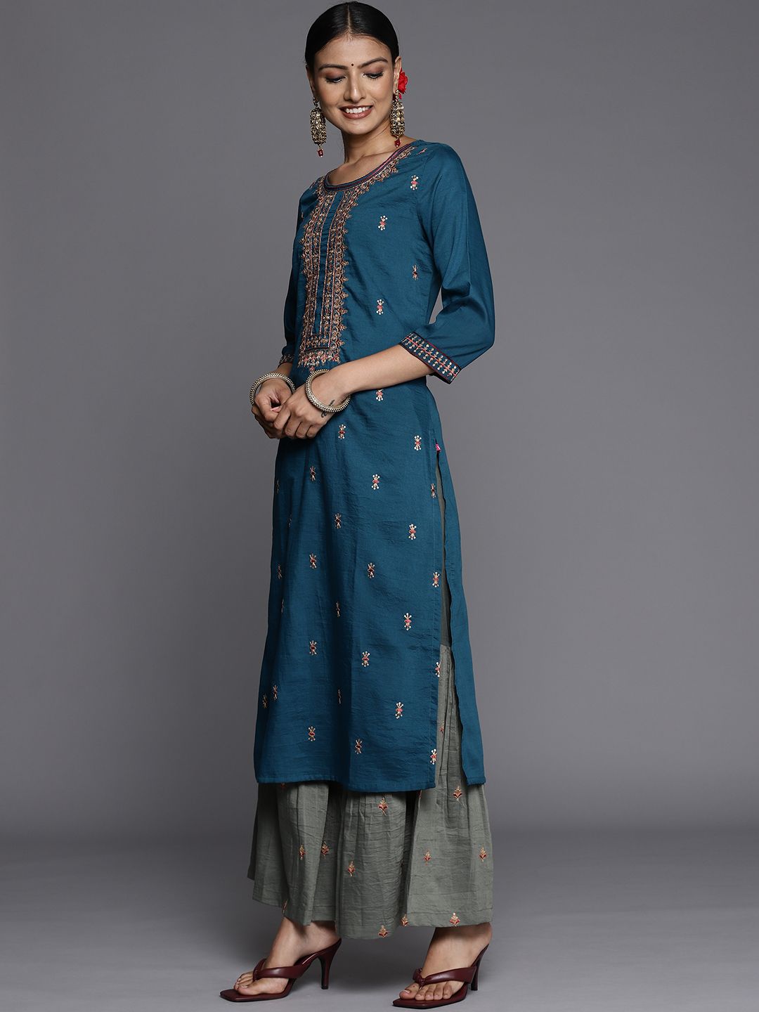 Dhiyona VA Women's Blue Ethnic Motifs Yoke Design Thread Work Kurta with Sharara & With Dupatta