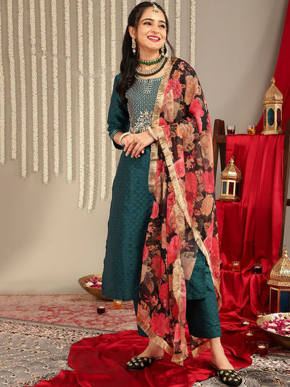 Dhiyona VA Women'sEthnic Motifs Yoke Design Thread Work Kurta & Trousers With Dupatta