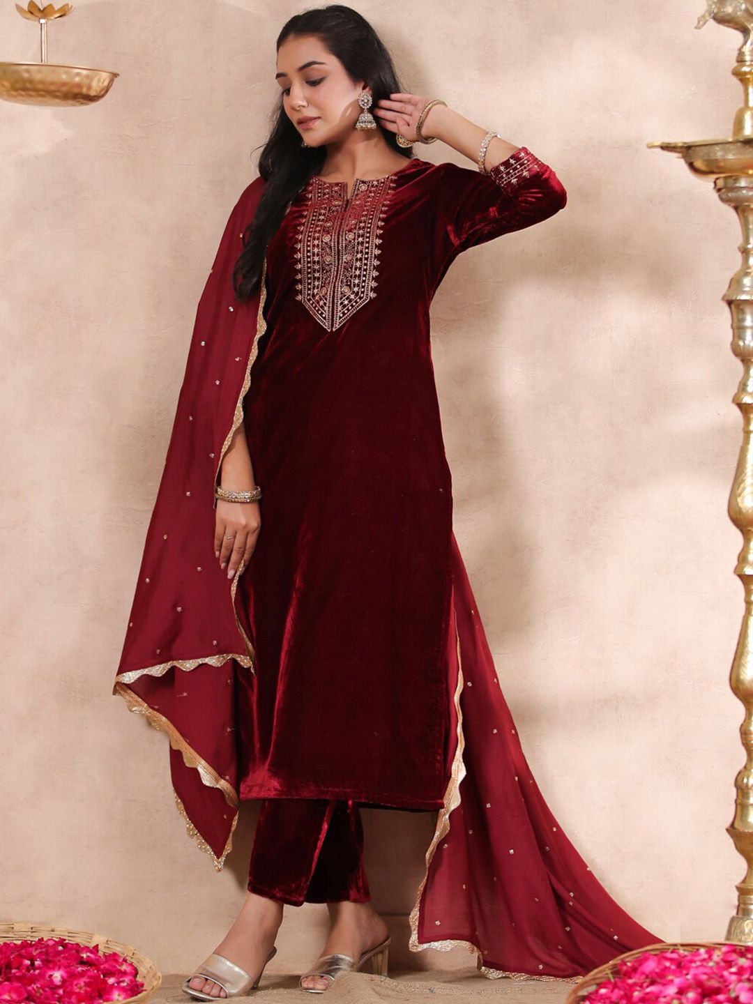 Dhiyona IS Women's Ethnic Motifs Yoke Design Thread Work Velvet Straight Kurta & Trousers With Dupatta