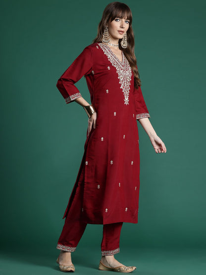 Dhiyona IE Floral Embroidered Sequinned Kurta with Trousers & With Dupatta