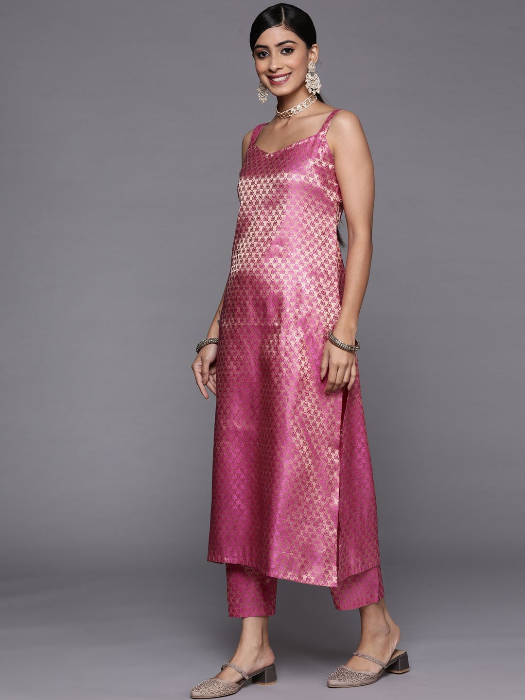 Dhiyona VA Women's Fuchsia Kurta with Trousers & With Dupatta