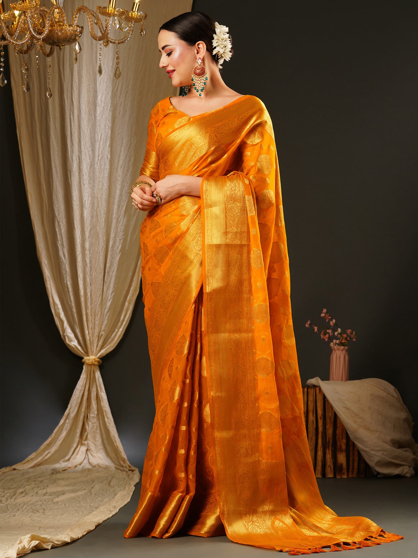 Women's Georgette Yellow Woven Design Celebrity Saree With Blouse Piece