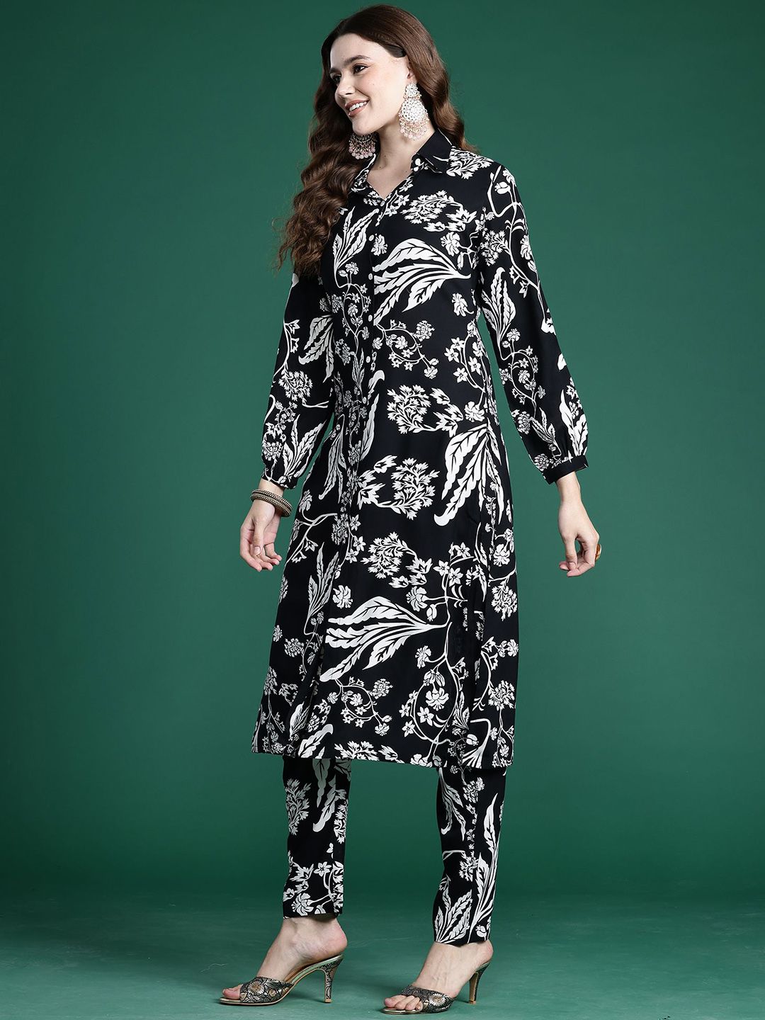 Dhiyona IE Floral Printed Three-Quarter Sleeves Tunic With Trouser