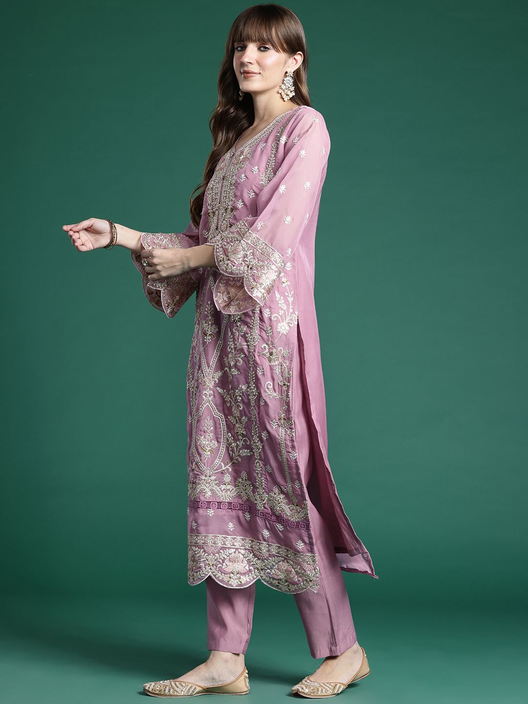 Ethnic Motifs Embroidered Sequinned Kurta With Trousers & Dupatta