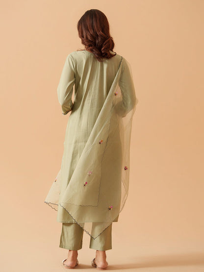 Dhiyona PD Women Women Floral Embroidered Kurta with Trousers & Dupatta