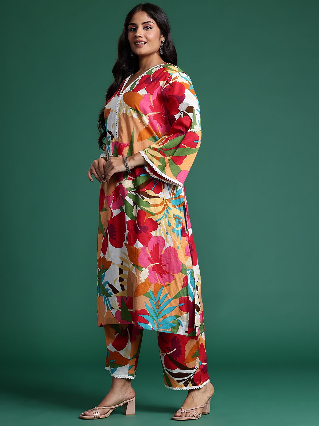 Dhiyona IE Plus Size Floral Printed Pure Cotton Kurta with Trousers