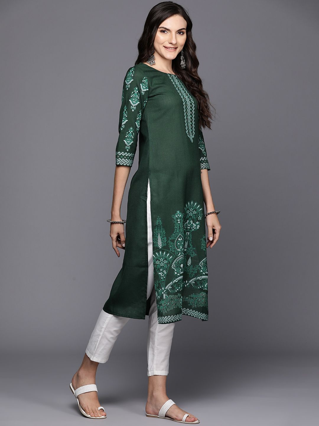 Dhiyona IE Ethnic Motifs Foil Printed Straight Kurta