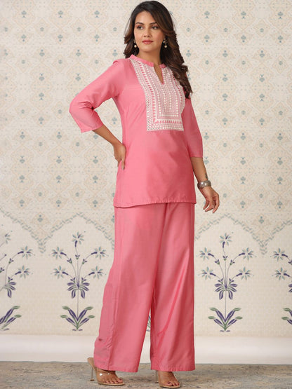 Dhiyona OD  Printed Mandarin Collar Thread Work Kurta