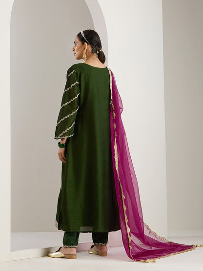 Dhiyona IS Women's Green Ethnic Motifs Embroidered Chinon Straight Kurta With Trousers & Dupatta