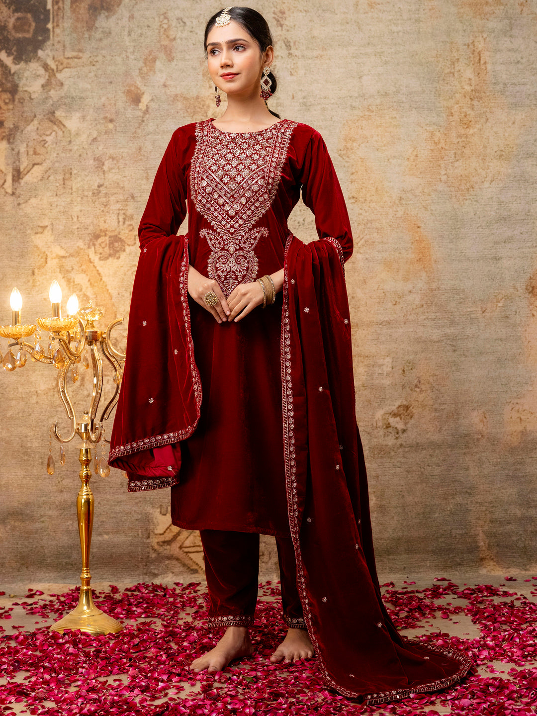 Dhiyona VV Women's Velvet Kurta Pant Dupatta Set