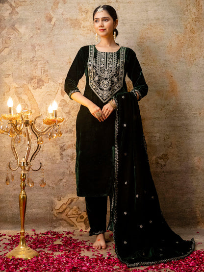 Dhiyona VV Women's Velvet Kurta Pant Dupatta Set