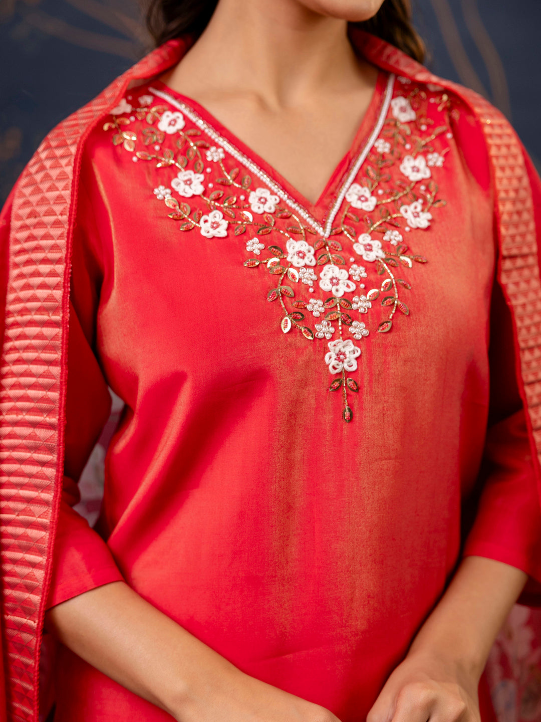 Dhiyona VV Women's Kurta and Pant Sets Simar Silk fabric