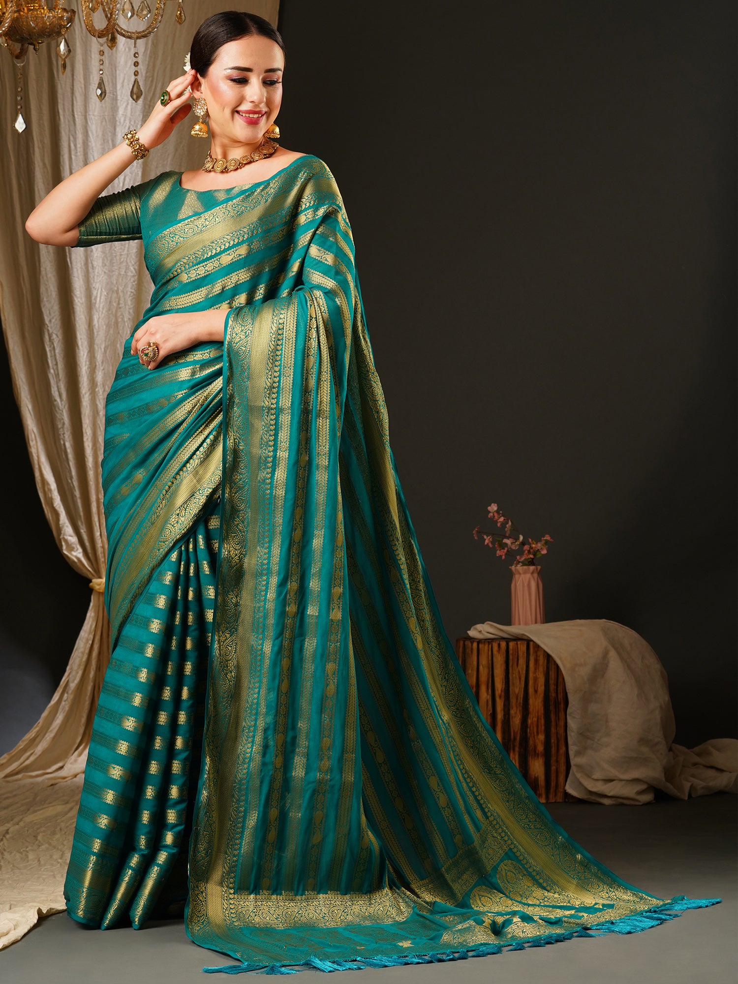 Women's Georgette Blue Woven Design Celebrity Saree With Blouse Piece