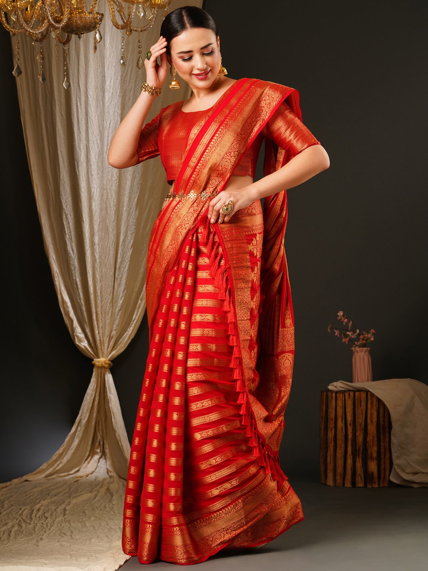 Women's Georgette Red Woven Design Celebrity Saree With Blouse Piece