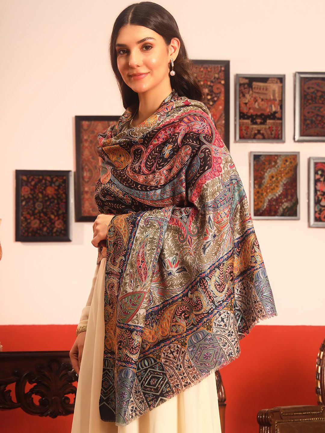 Dhiyona PA Paisley Embroidered Woolen Shawl