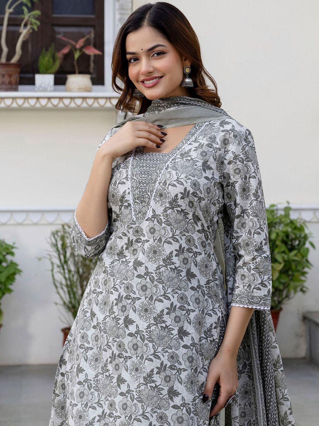 Dhiyona IE Floral Printed Square Neck Pure Cotton Straight Kurta With Trousers & Dupatta