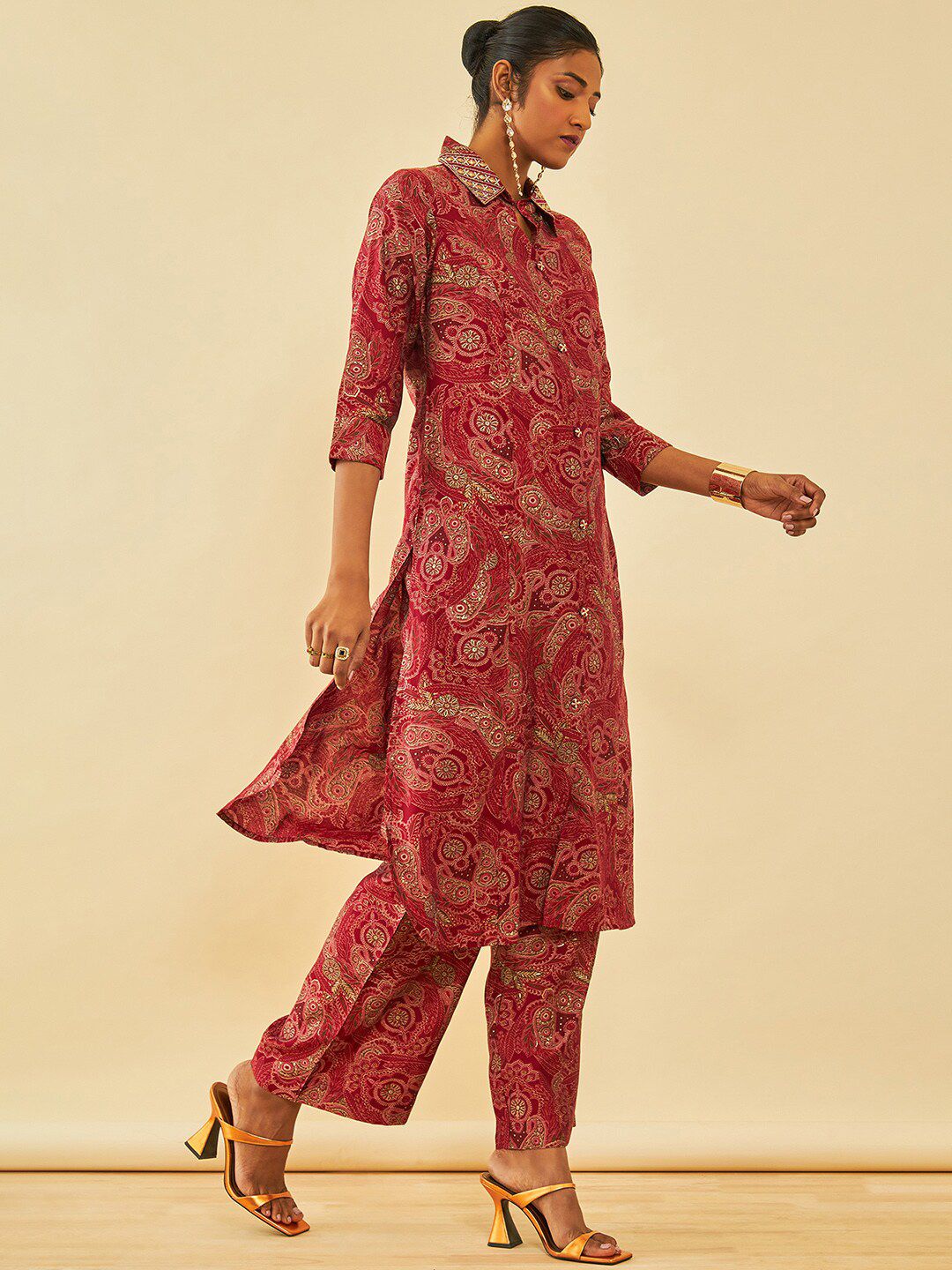 Dhiyona SO Women's Paisley Printed Regular Thread Work Kurta with Trousers