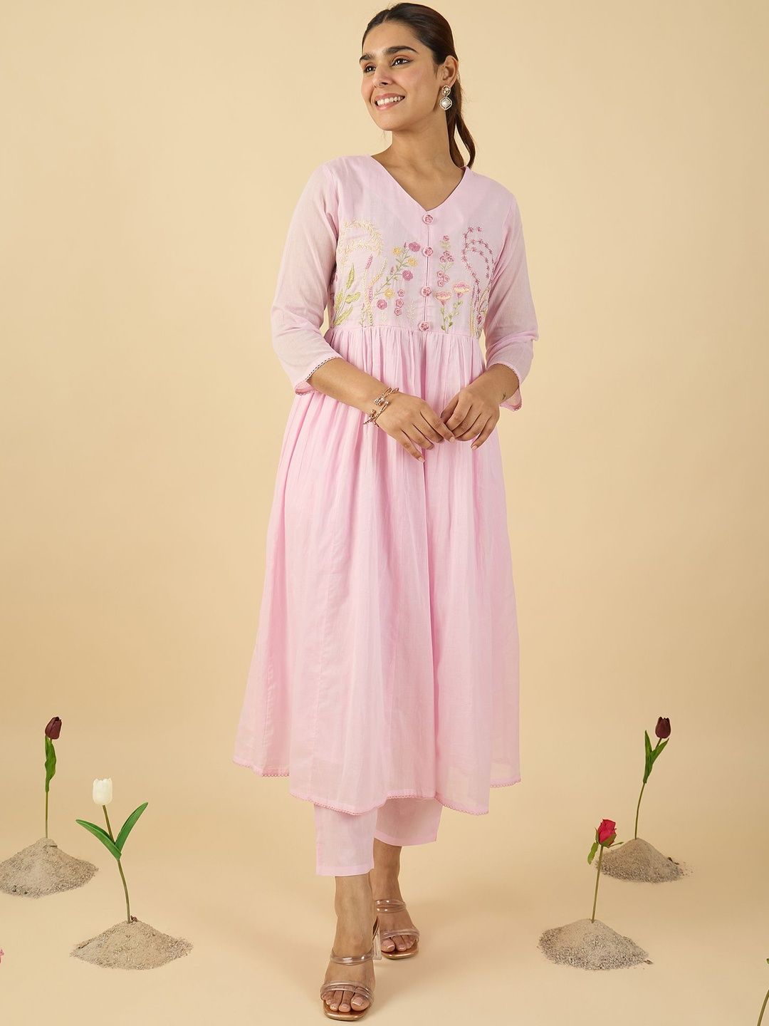 Women Embroidered Thread Work Pure Cotton Kurta with Trousers & With Dupatta