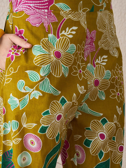 Dhiyona IE Floral Printed Sleeveless V-Neck A-Line Kurta With Trousers