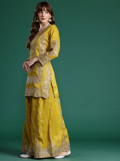 Ethnic Motifs Embroidered Sequinned Kurta with Palazzos & With Dupatta