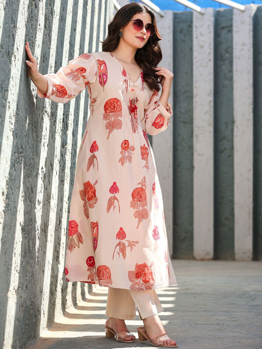 Floral Printed V-Neck Pure Cotton Kurta With Trousers