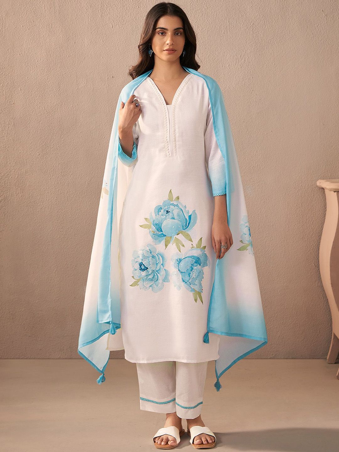 Floral Printed V-Neck Linen Straight Kurta With Trousers & Dupatta