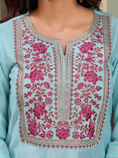 Dhiyona OD  Floral Embroidered Notch Neck Kurta With Trousers And Dupatta