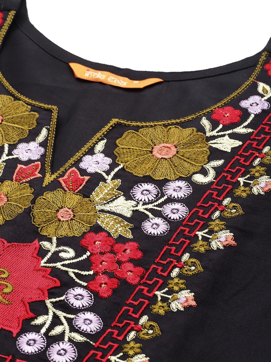 Dhiyona IE Women Floral Embroidered Regular Thread Work Liva Kurta with Trousers