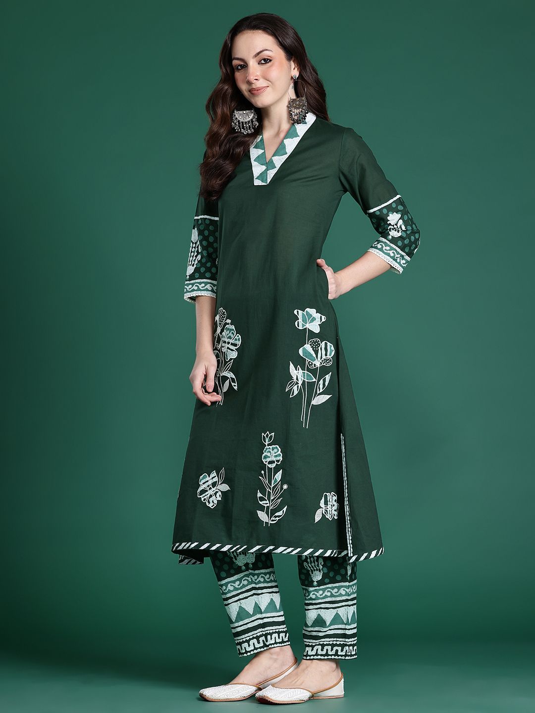 Dhiyona IE Floral Printed Regular Pure Cotton Kurta with Trousers