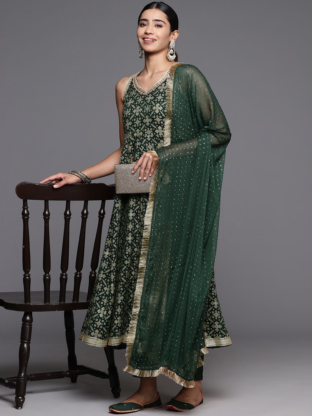 Dhiyona VA Women's Regular Sequined Kurta with Trousers & Dupatta