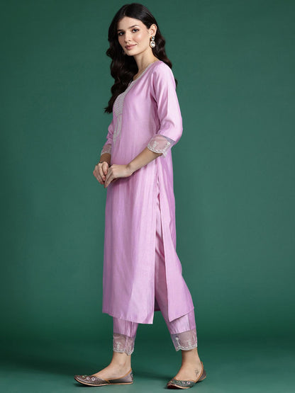 Ethnic Motifs Embroidered Thread Work Liva Kurta with Trousers & With Dupatta